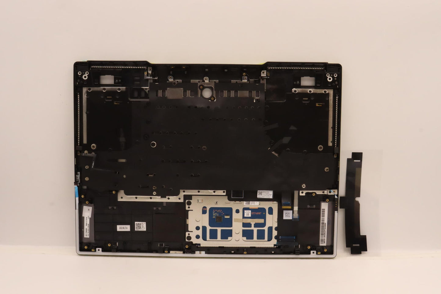 Lenovo Cover Upper Case Asmfra L82Uh - 5CB1J30426