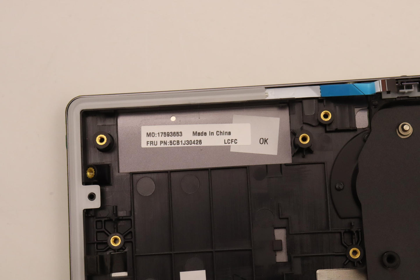 Lenovo Cover Upper Case Asmfra L82Uh - 5CB1J30426