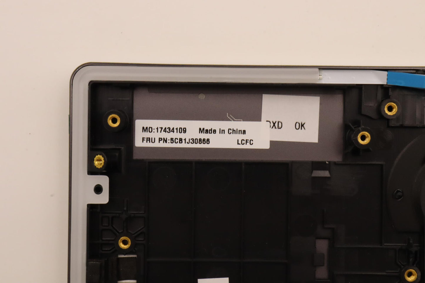 Lenovo Cover Upper Case Asmhun L82Uh - 5CB1J30866