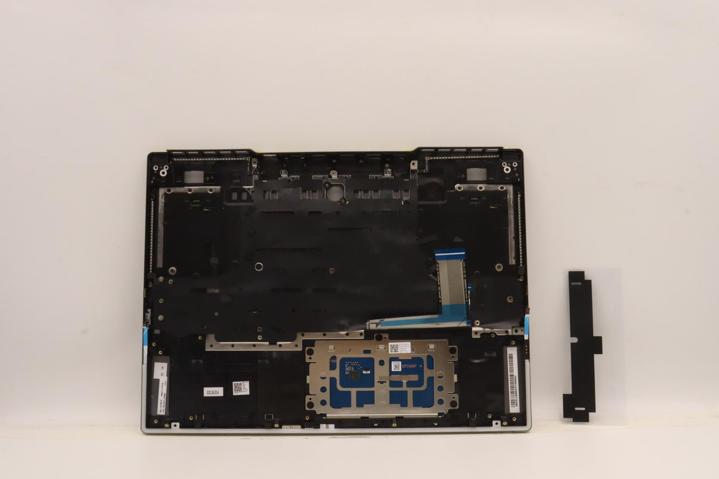 Lenovo Cover Upper Case Asmita L82Uh - 5CB1J30868