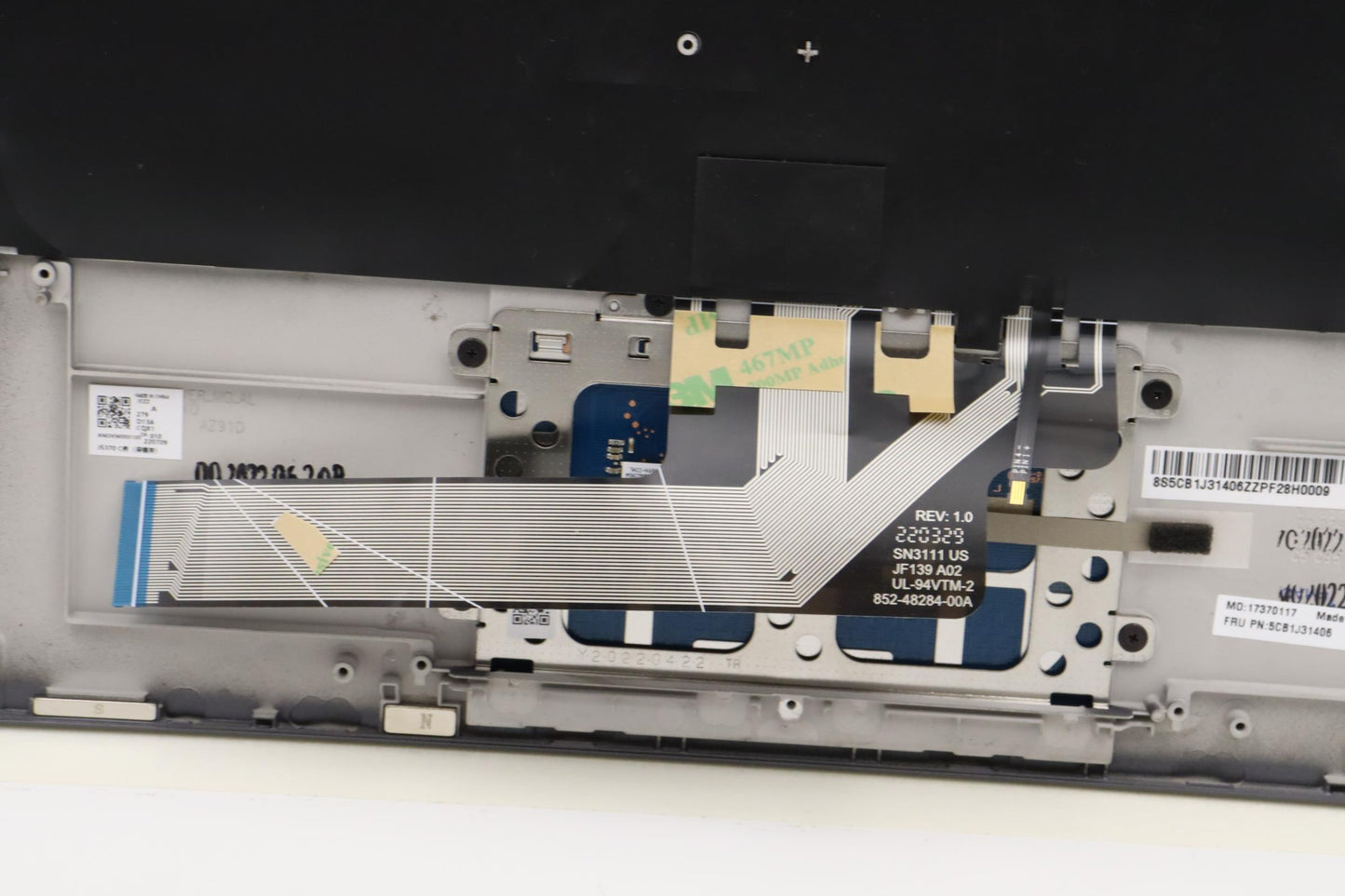 Lenovo Cover Upper Case Asmtc L82U9 S - 5CB1J31406