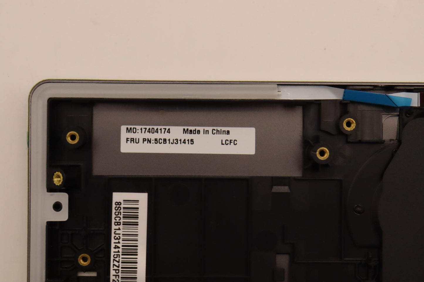 Lenovo Cover Upper Case Asmbul L82Td - 5CB1J31415