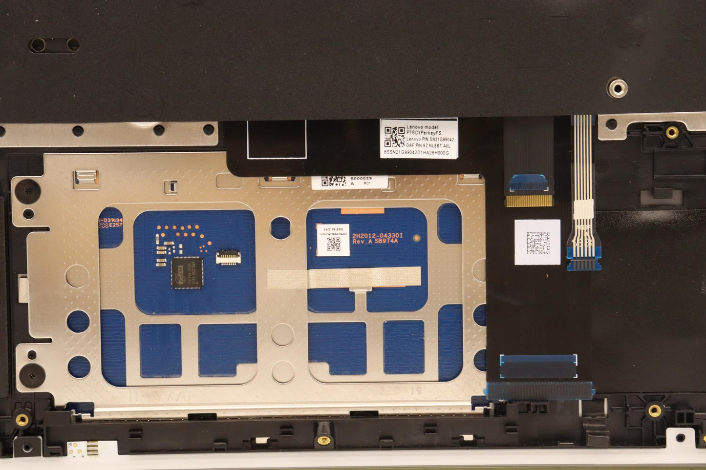 Lenovo Cover Upper Case Asmgre L82Td - 5CB1J31423