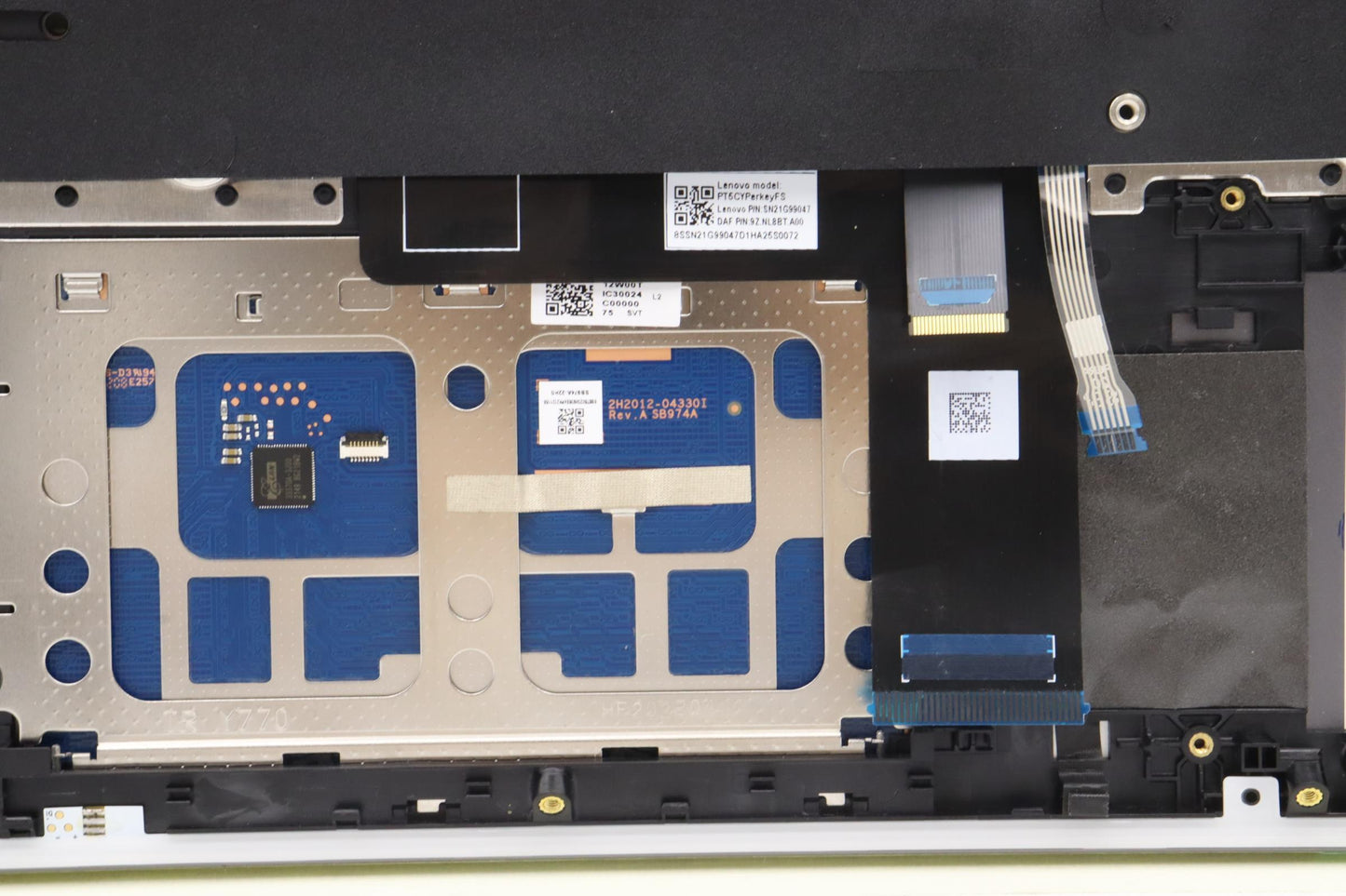 Lenovo Cover Upper Case Asmsws L82Td - 5CB1J31437