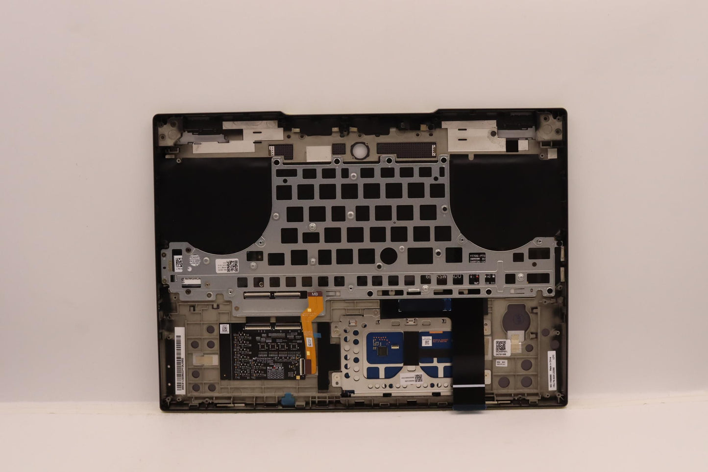 Lenovo Cover Upper Case Asmfra L82Ug - 5CB1J32260
