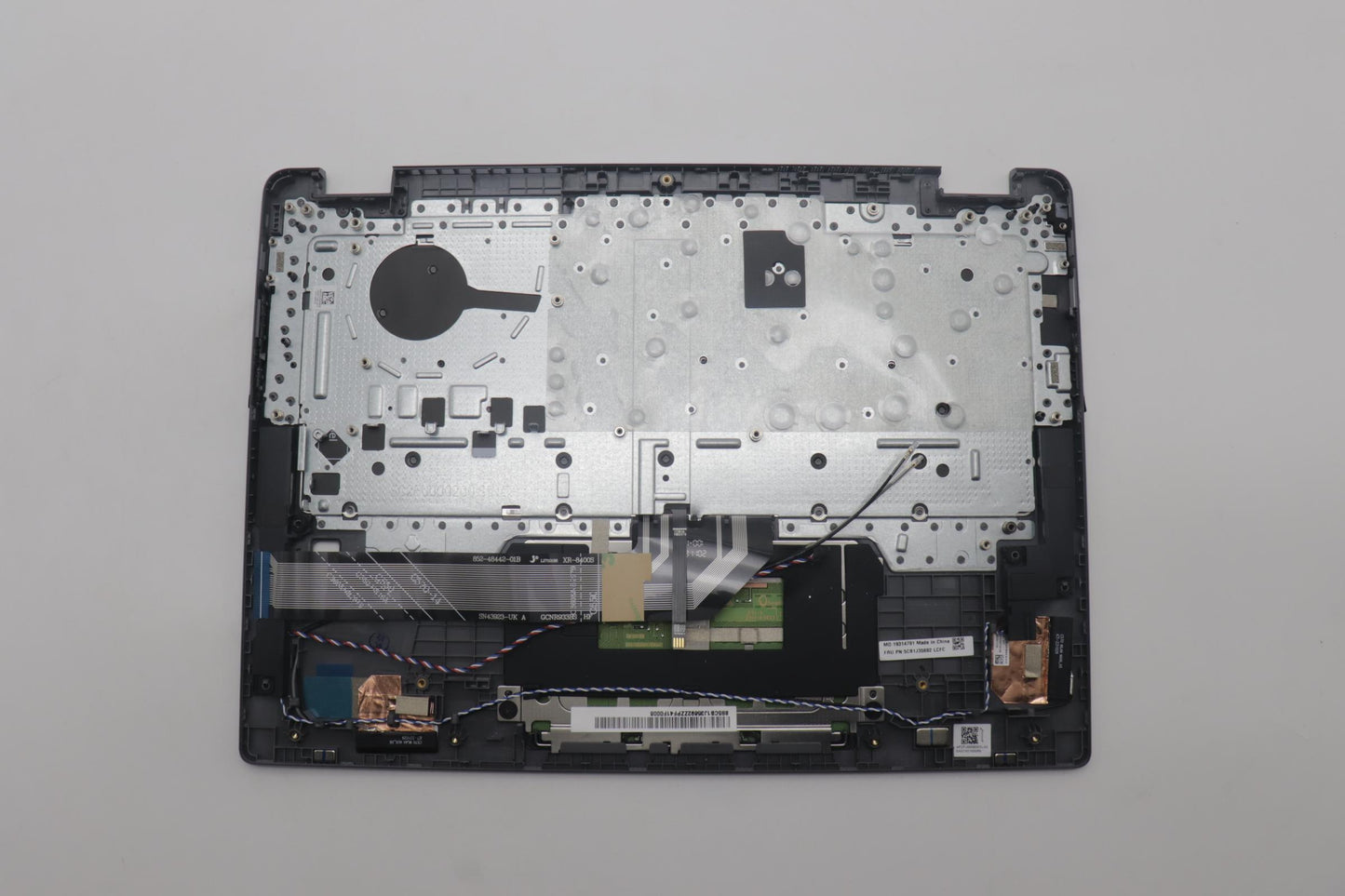 Lenovo Cover Upper Case Asmbel L82T5 - 5CB1J35692