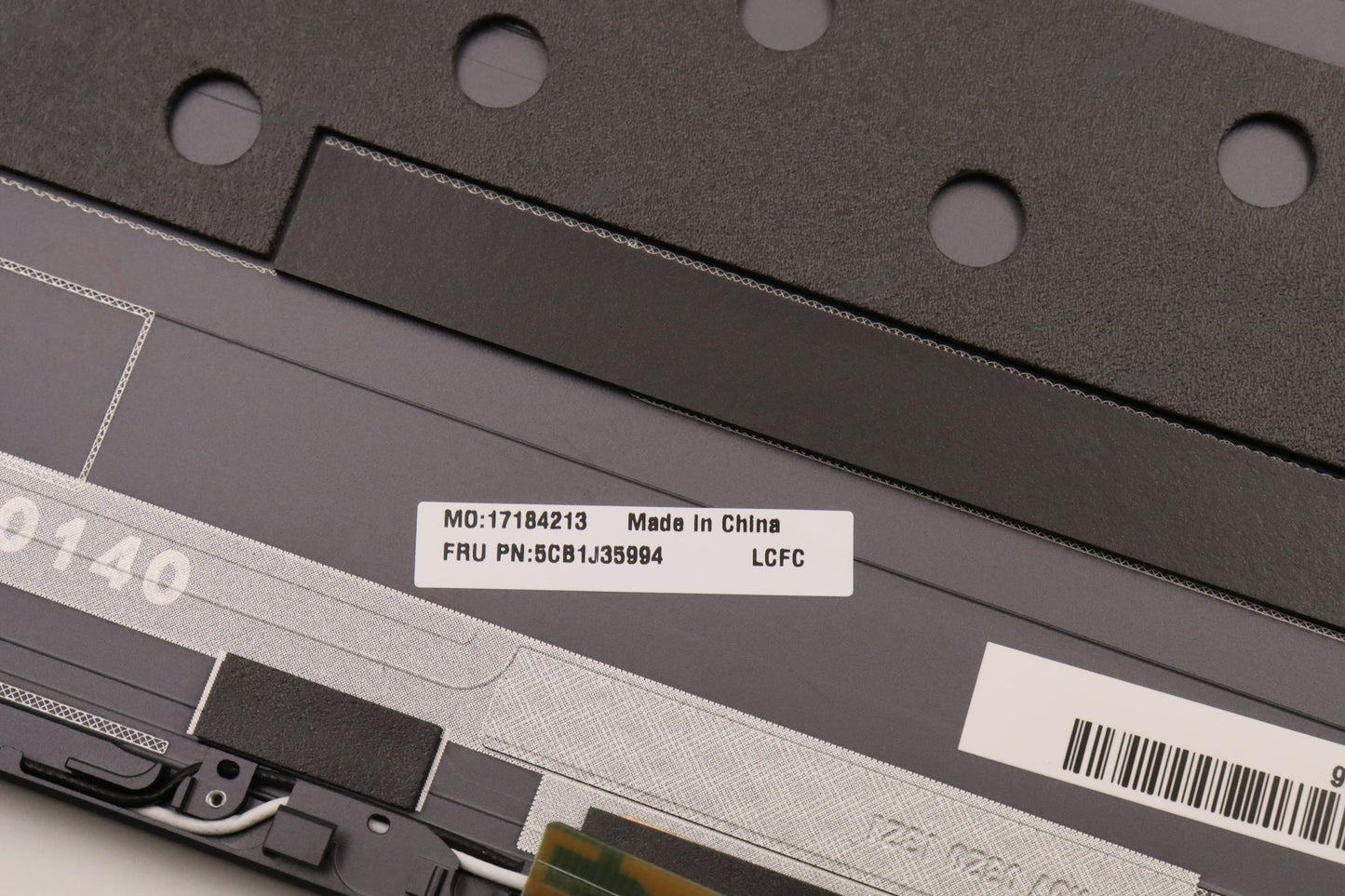 Lenovo Cover Lcd Cover L82Tl Ogmlr Wa - 5CB1J35994