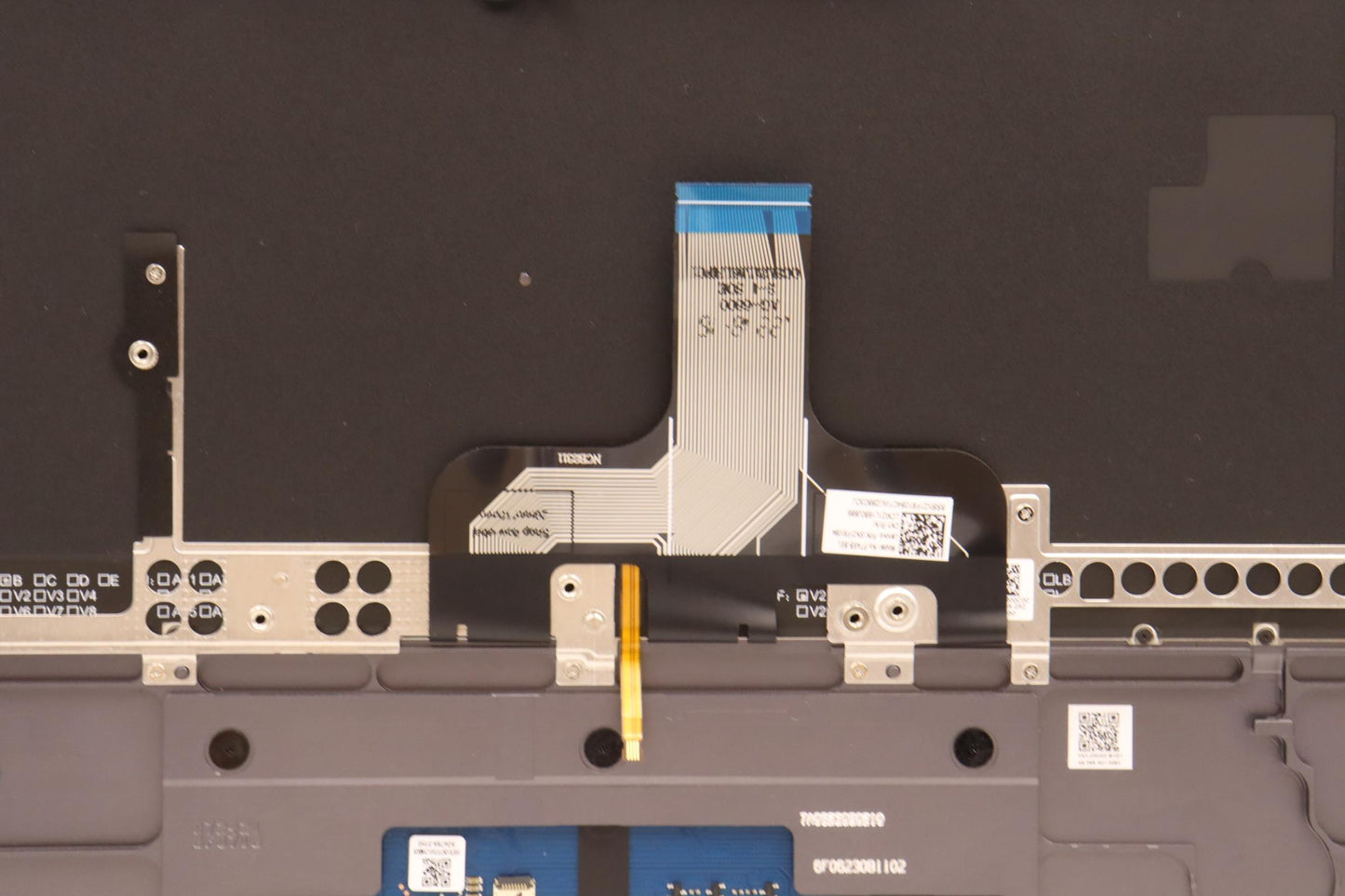 Lenovo Cover Upper Case Asmbel L82Tl - 5CB1J36000