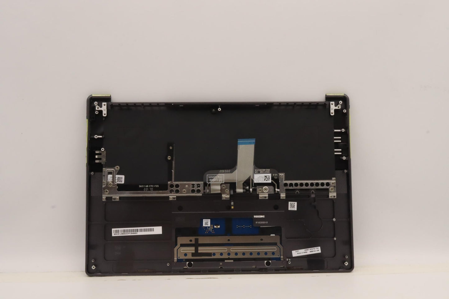 Lenovo Cover Upper Case Asmbul L82Tl - 5CB1J36002
