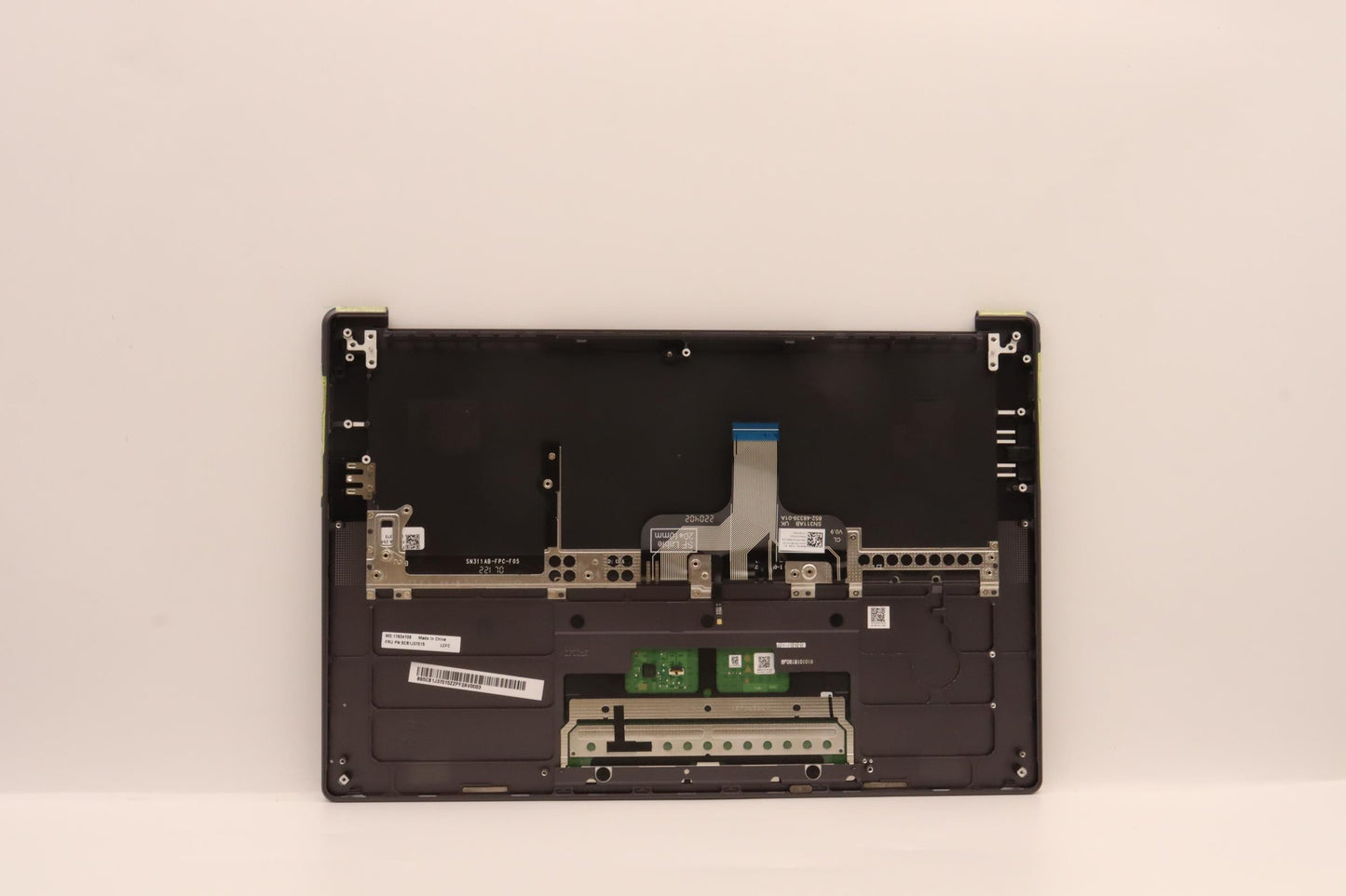 Lenovo Cover Upper Case Asmslv L82Tl - 5CB1J37015