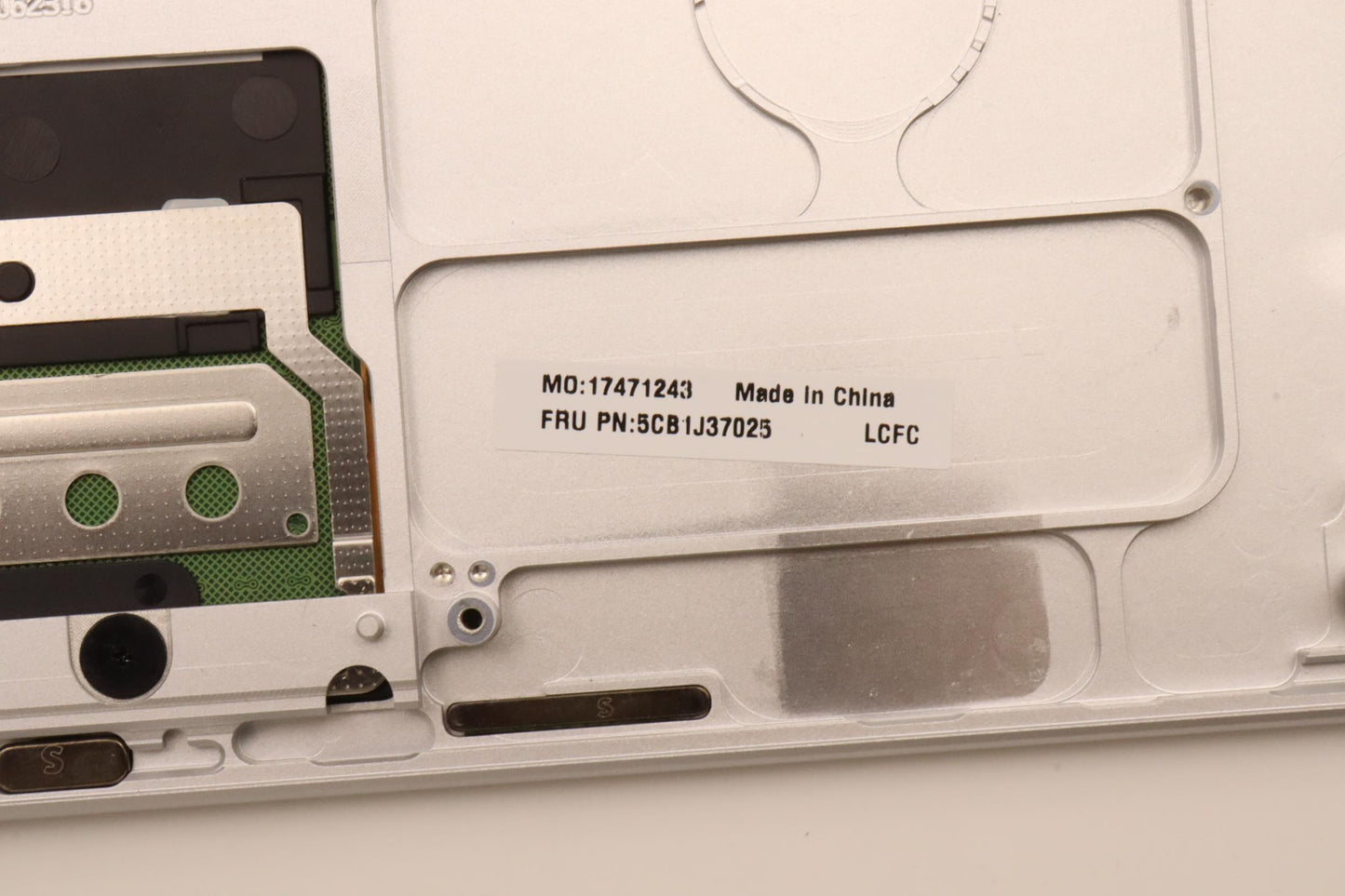 Lenovo Cover Upper Case Asmbel L82Tku - 5CB1J37025