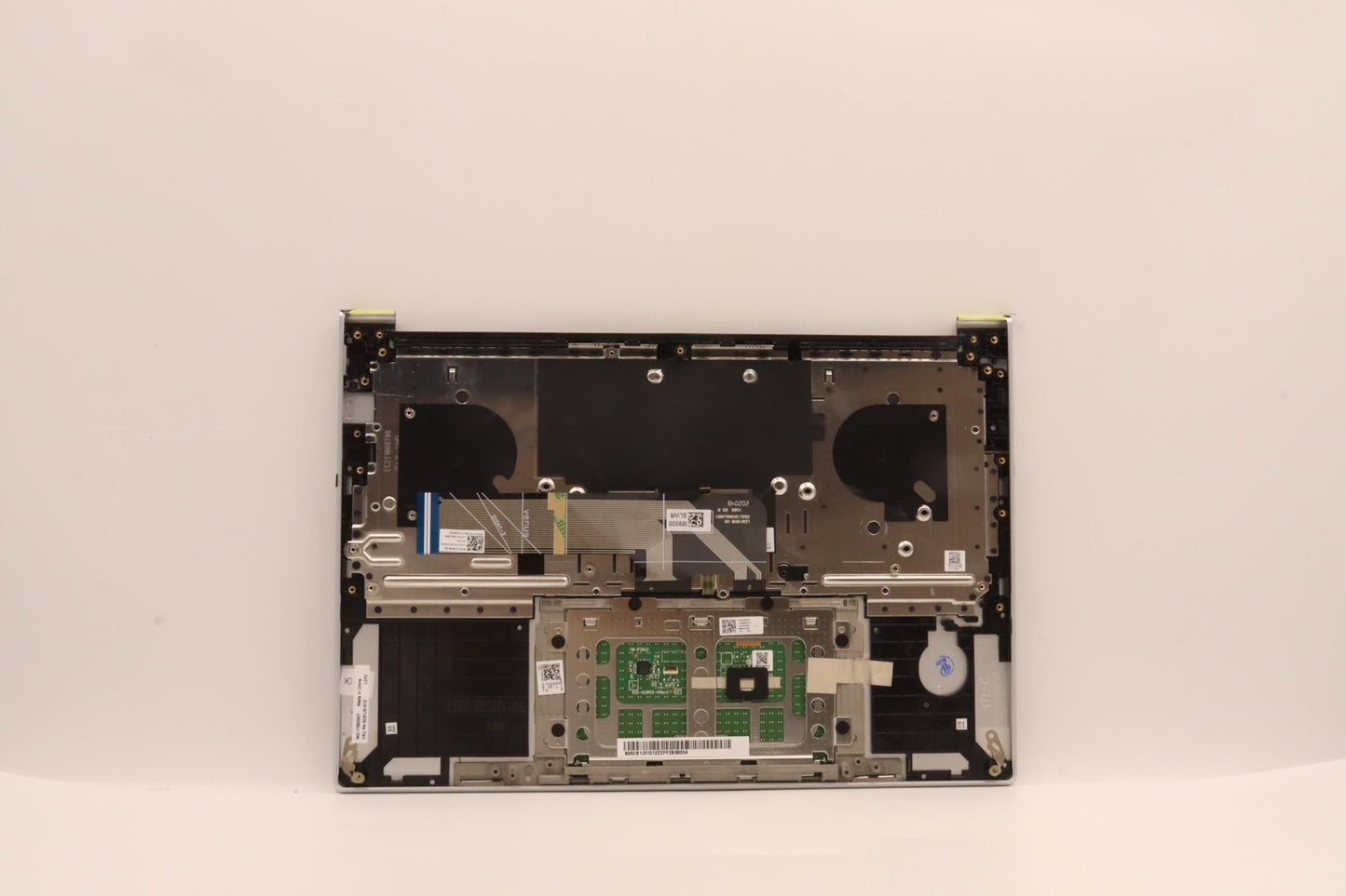 Lenovo Cover Upper Case Asmbul L82Uu - 5CB1J51012