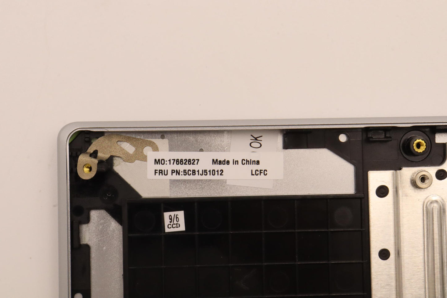 Lenovo Cover Upper Case Asmbul L82Uu - 5CB1J51012