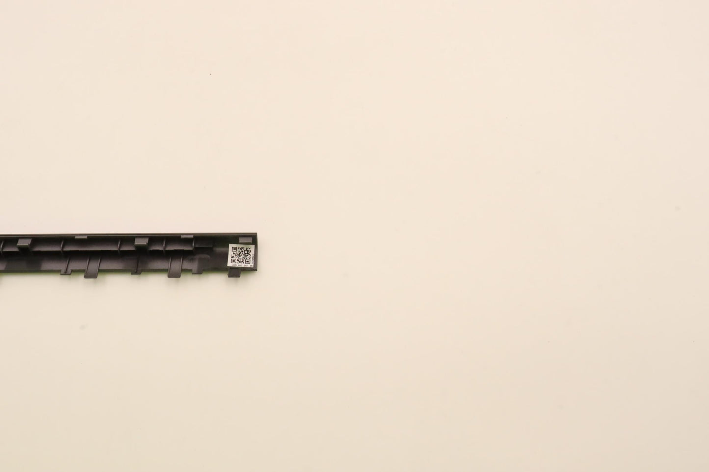 Lenovo Cover Cover L 82V9 Hinge Cover - 5CB1J51090