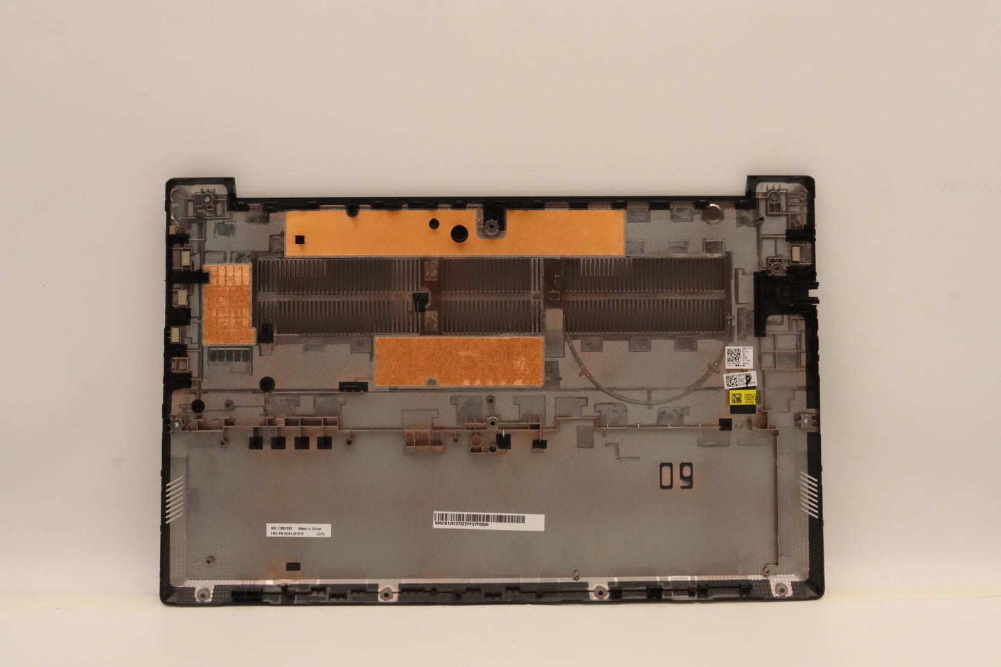 Lenovo Cover Lower Case L 82Tt Wohddb - 5CB1J51272