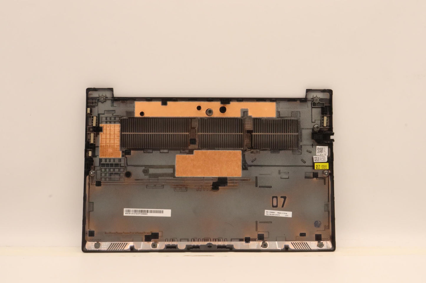 Lenovo Cover Lower Case L 82Ts Wohddb - 5CB1J51274