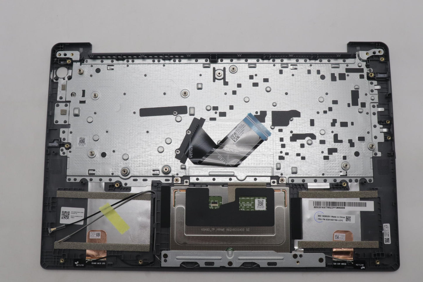 Lenovo Cover Upper Case Assembly Spa - 5CB1K97765