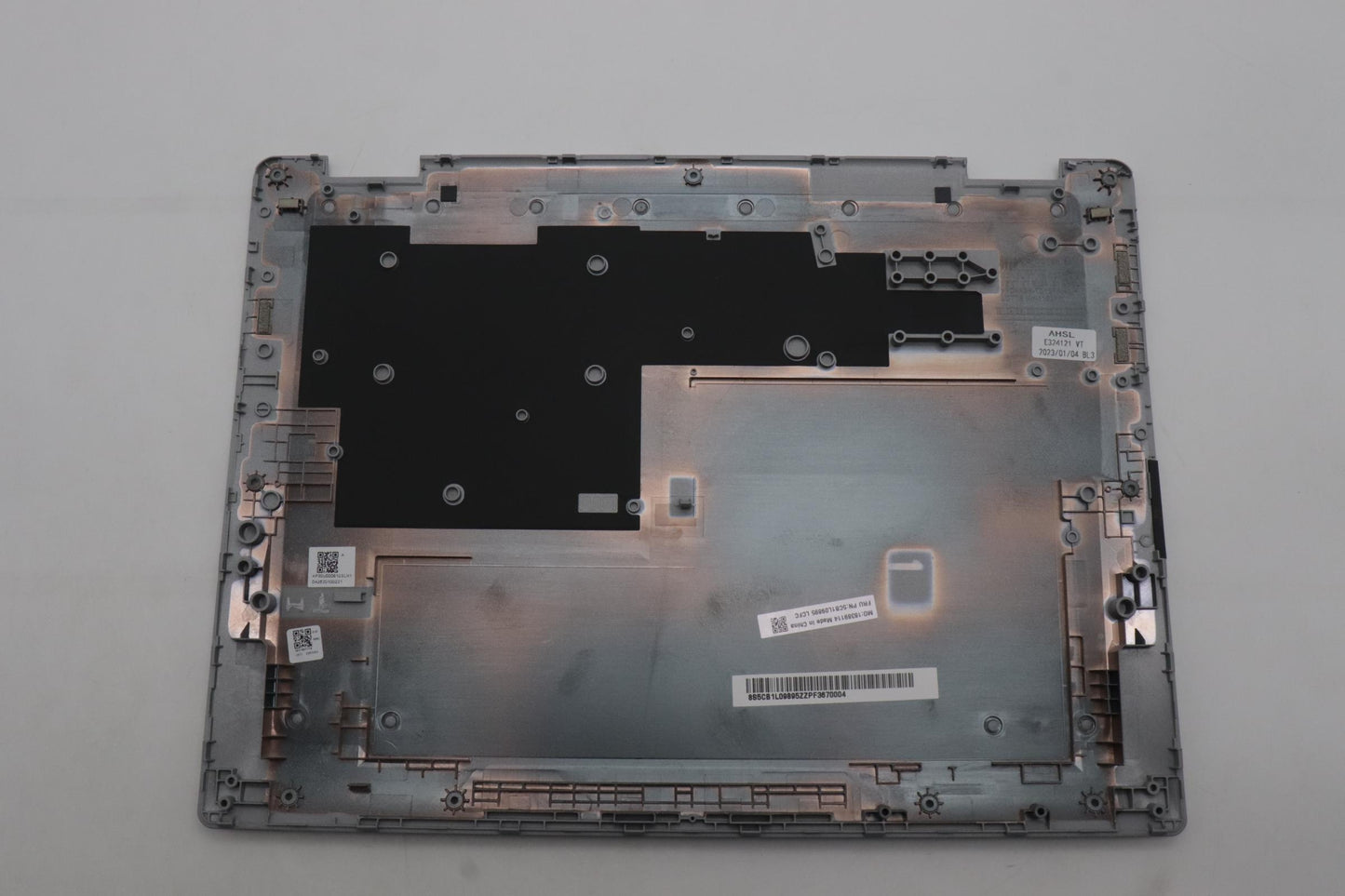 Lenovo Cover Lower Case L 82Xh_Cover_ - 5CB1L09895