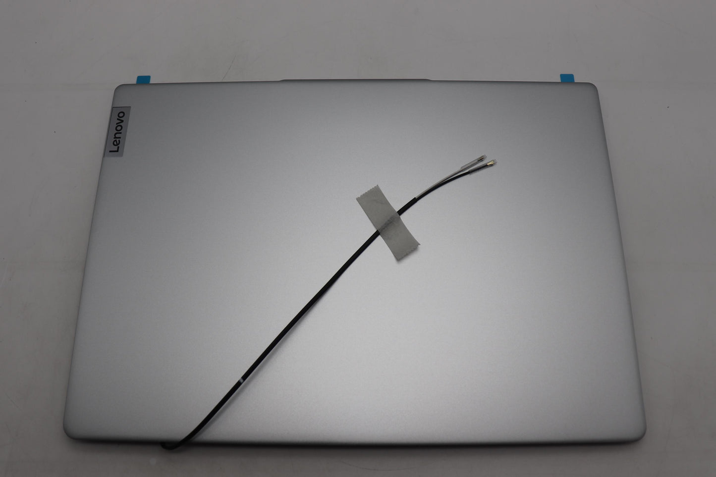 Lenovo Cover Lcd Cover W/Ant C82Xd T3 - 5CB1L10780