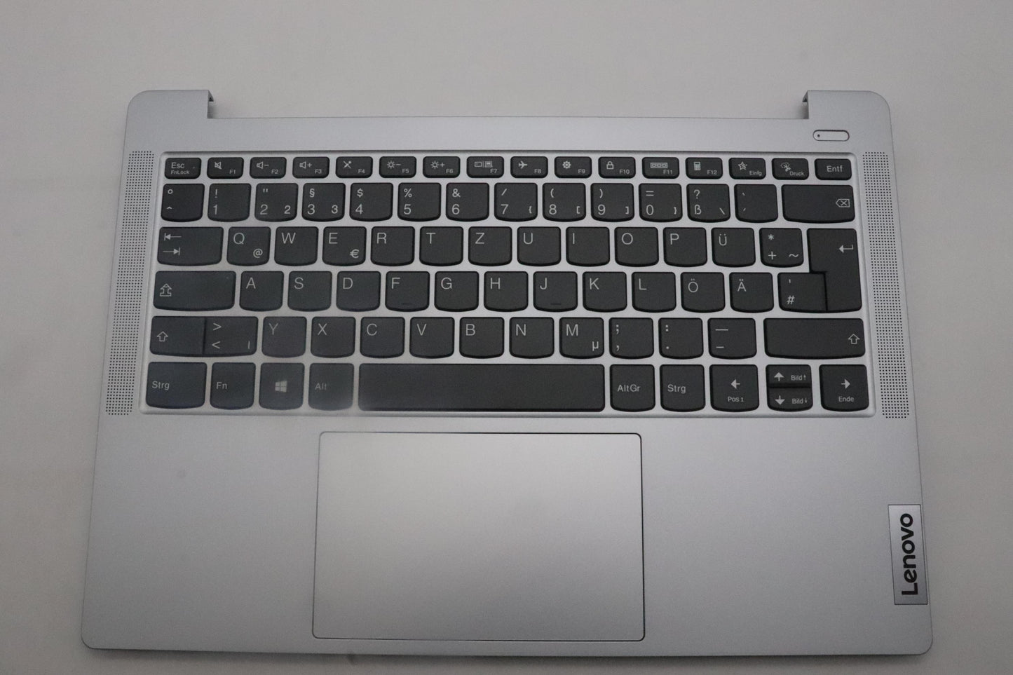 Lenovo Cover Uppercase_Ger C82Xd Nfp - 5CB1L10918