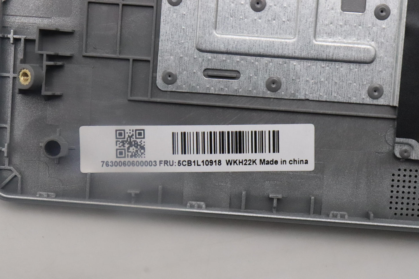 Lenovo Cover Uppercase_Ger C82Xd Nfp - 5CB1L10918