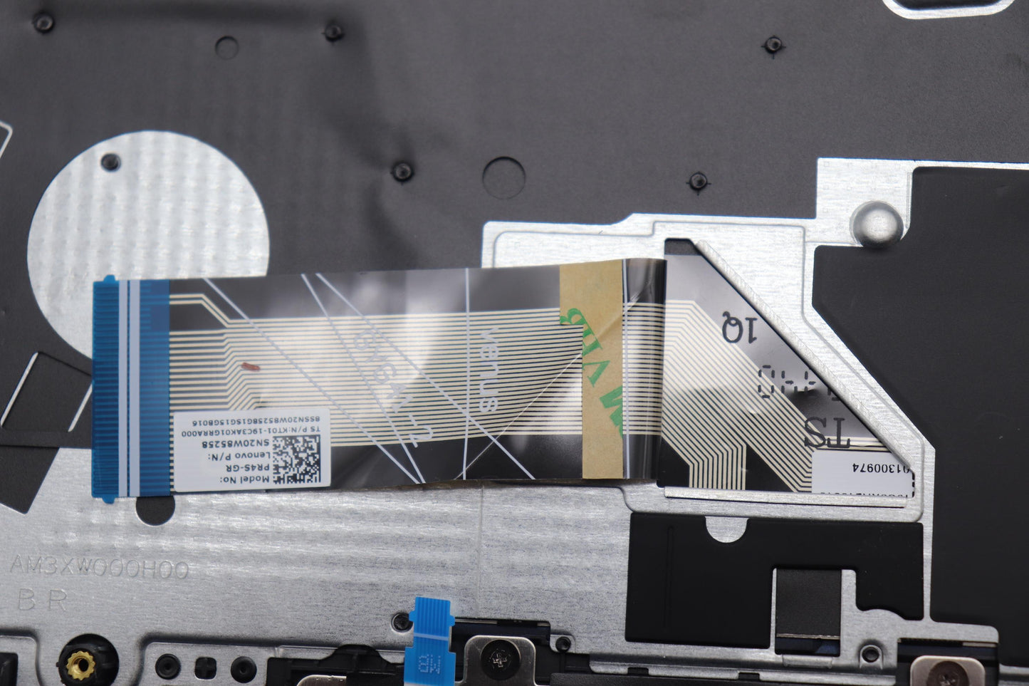 Lenovo Cover Uppercase_Ger C82Xd Nfp - 5CB1L11242