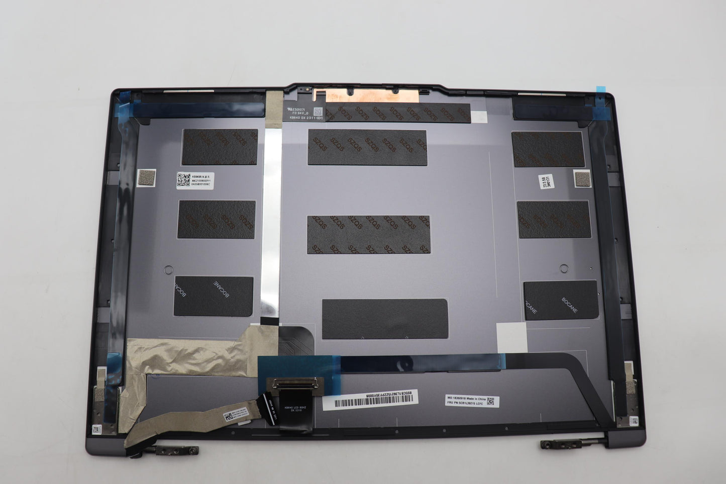Lenovo Cover Cover L 21J8 Lcd 60Hz Sg - 5CB1L39215