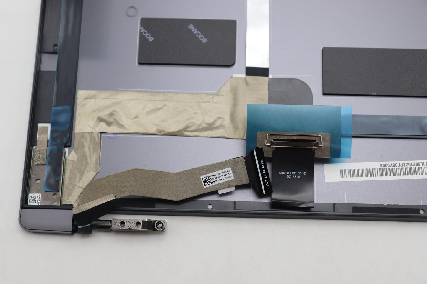 Lenovo Cover Cover L 21J8 Lcd 60Hz Sg - 5CB1L39215