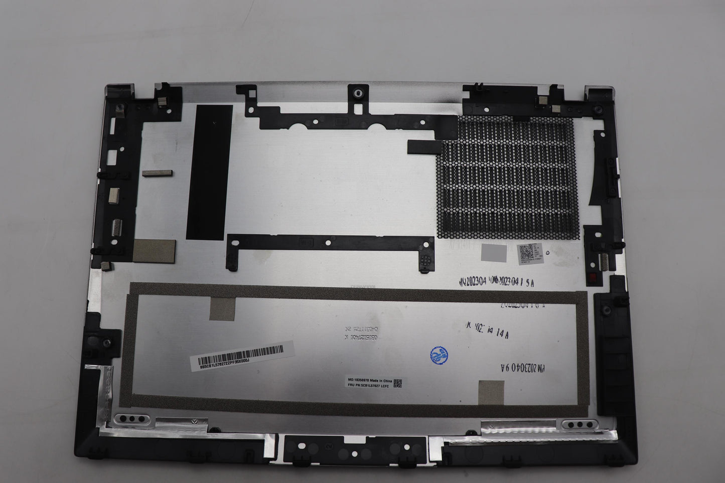Lenovo Cover Fru Kt4D1_D_Al_Wwan_Blk_ - 5CB1L57627