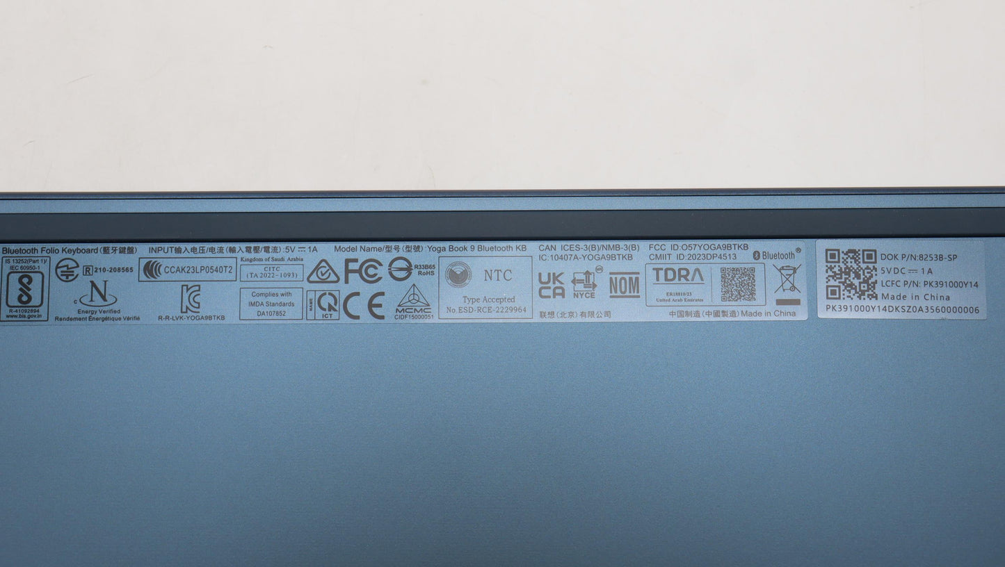 Lenovo Cover Keyboard L82Yq Assy Spa - 5CB1L72112