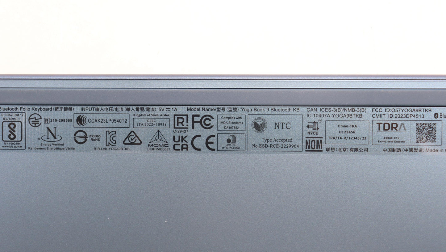 Lenovo Cover Keyboard L82Yq Assy Cze/ - 5CB1L72120