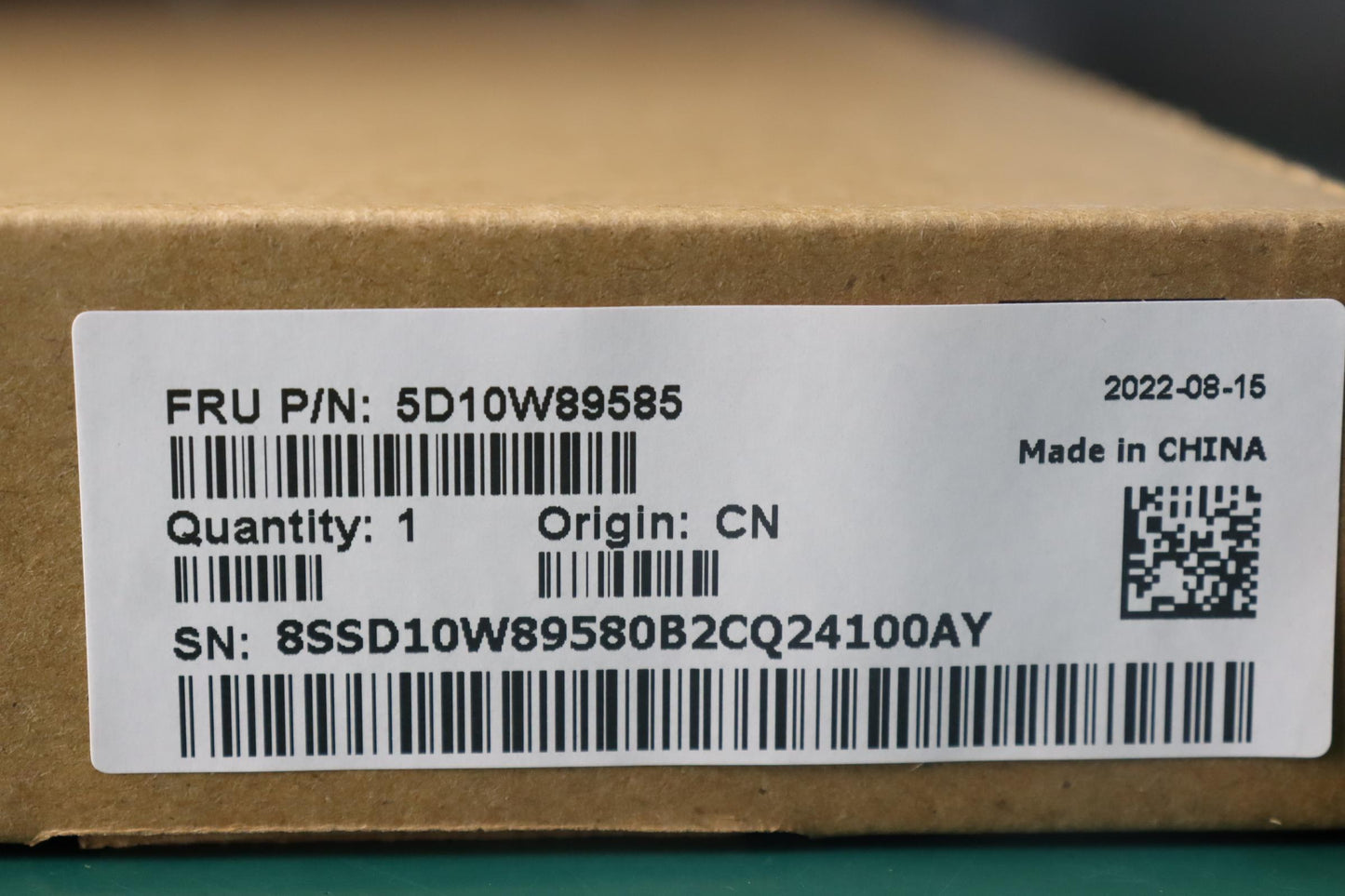 Lenovo 14" FHD Display, Non-Touch, Anti-Glare, IPS, 250 nits, 45% NTSC - 5D10W89585