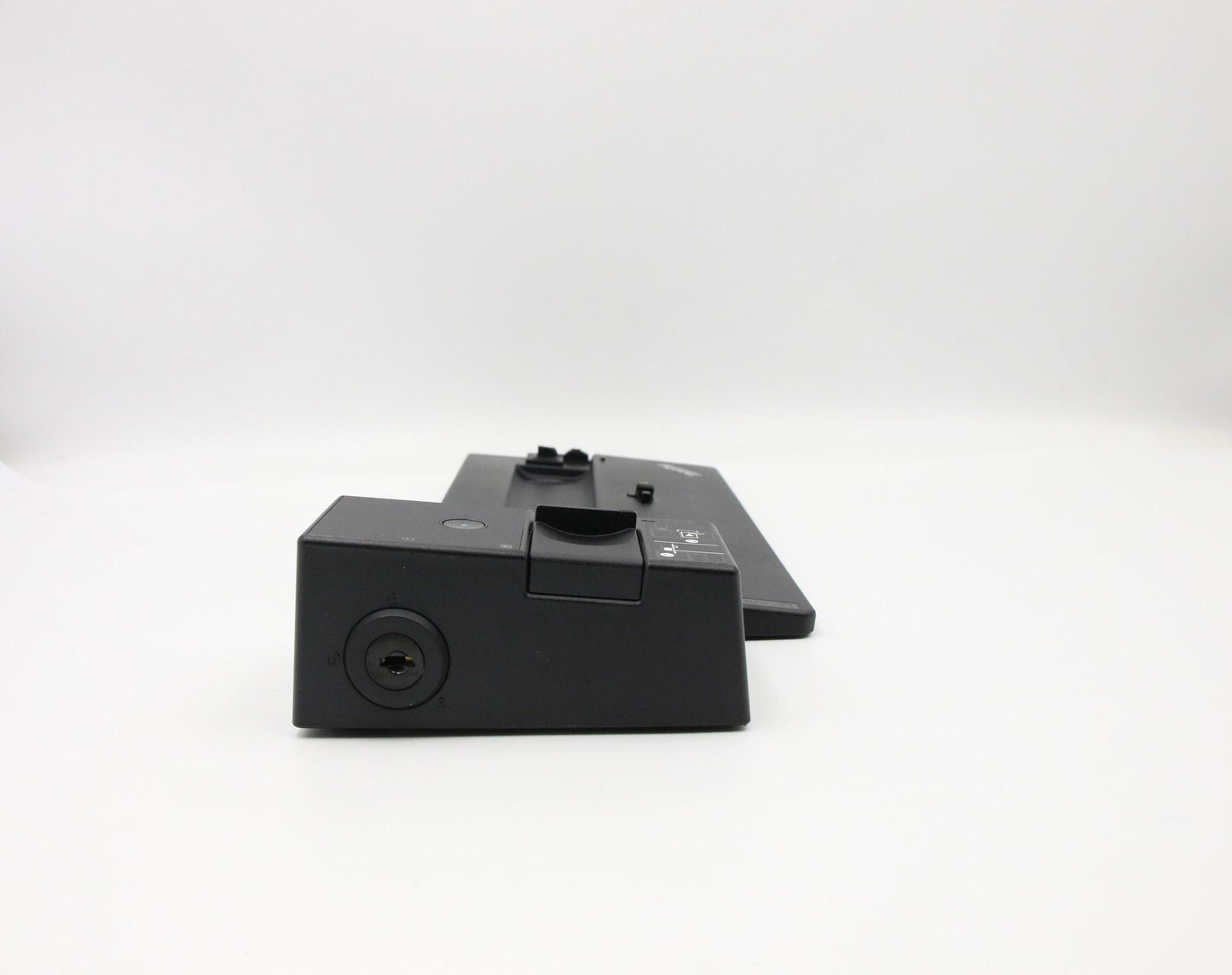 Lenovo Cs18 Me Dock Ultra Usi - 5D20W51395