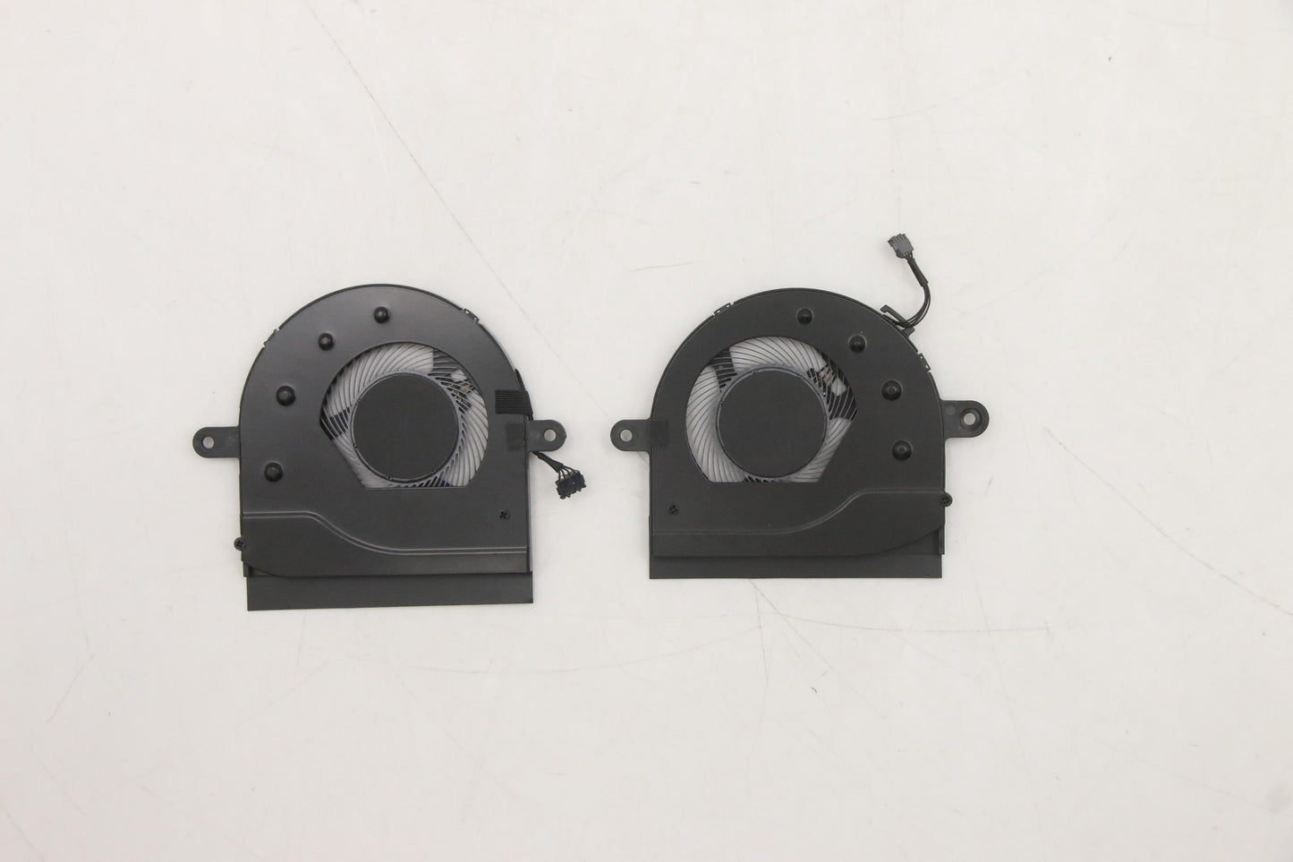 Lenovo Fan System Fan L 82D1 - 5F10S13928