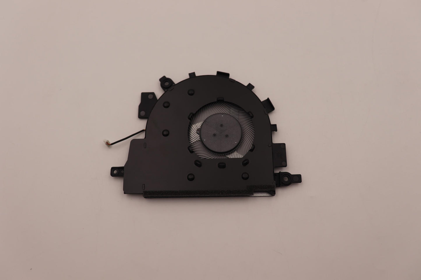 Lenovo System Fan - 5F10S13944