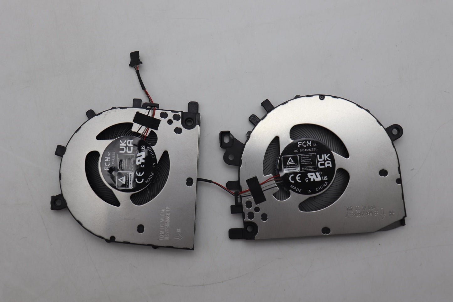 Lenovo Fan System Fan H 82Y7 Fcn_L+R - 5F10S14099