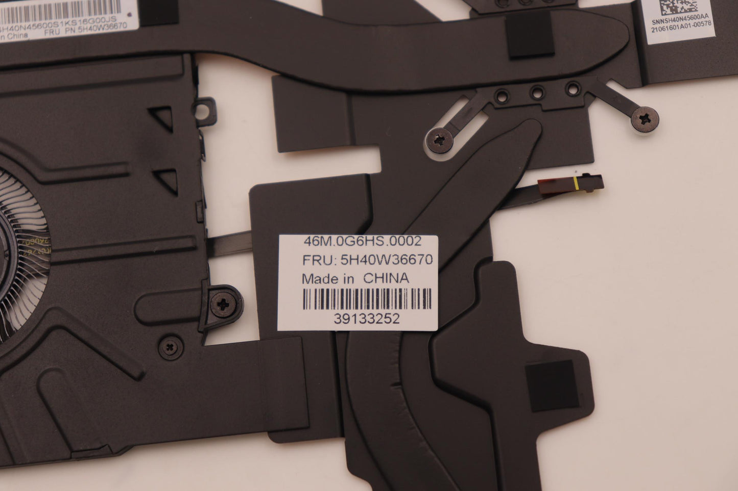 Lenovo Cooling System CPU Heatsink with Fan - 5H40W36670