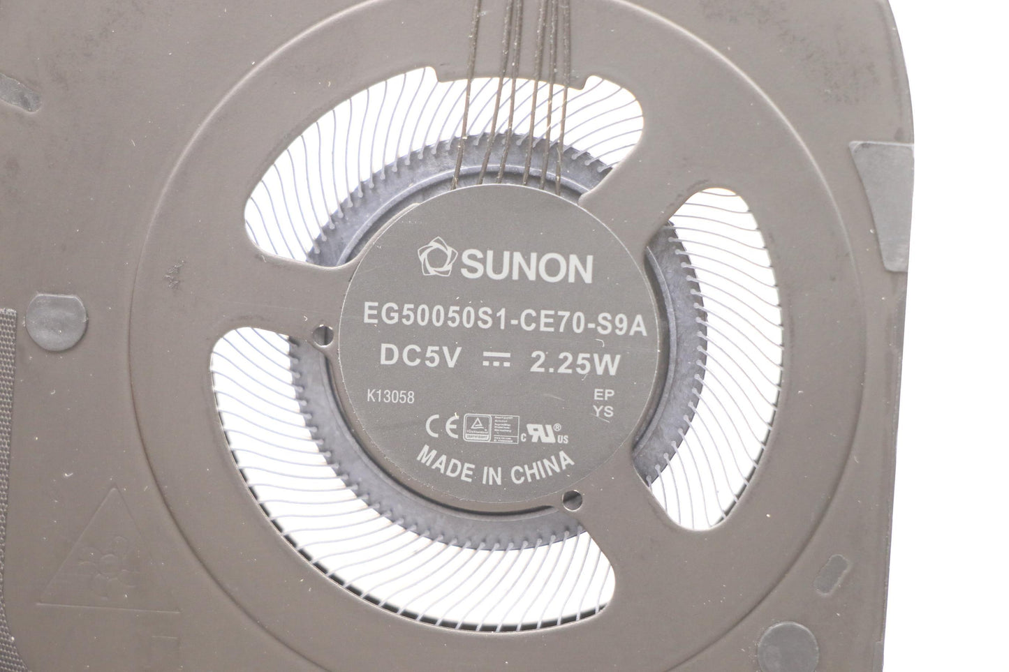 Lenovo CPU Heatsink with Fan, SWG P SNN - 5H40W36711