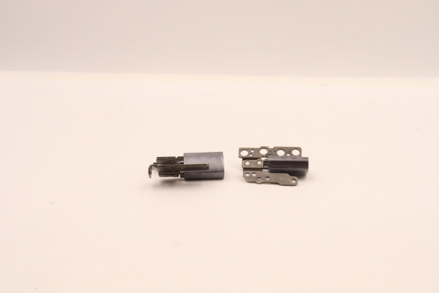Lenovo Hinge Hinge L 82T5 Hingelr Gre - 5H50S29085