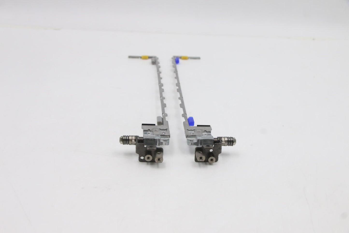 Lenovo Hinge Fru Hinge P17 Hinge Uhd - 5H50W13756