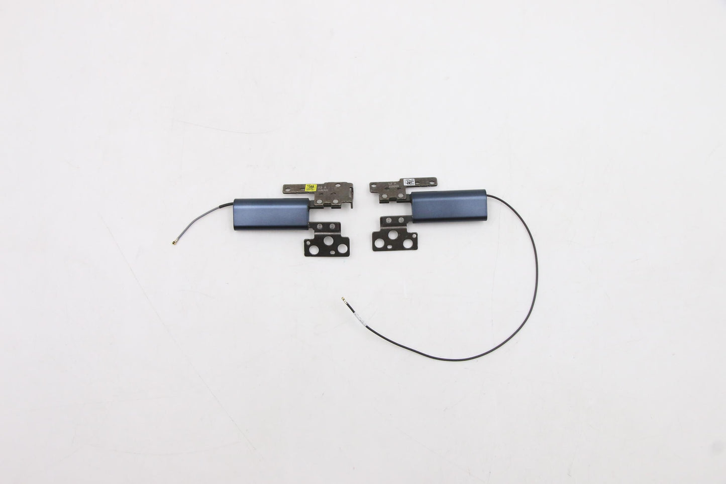 Lenovo Hinge Cover L+R with WLAN Support - 5H50W13759