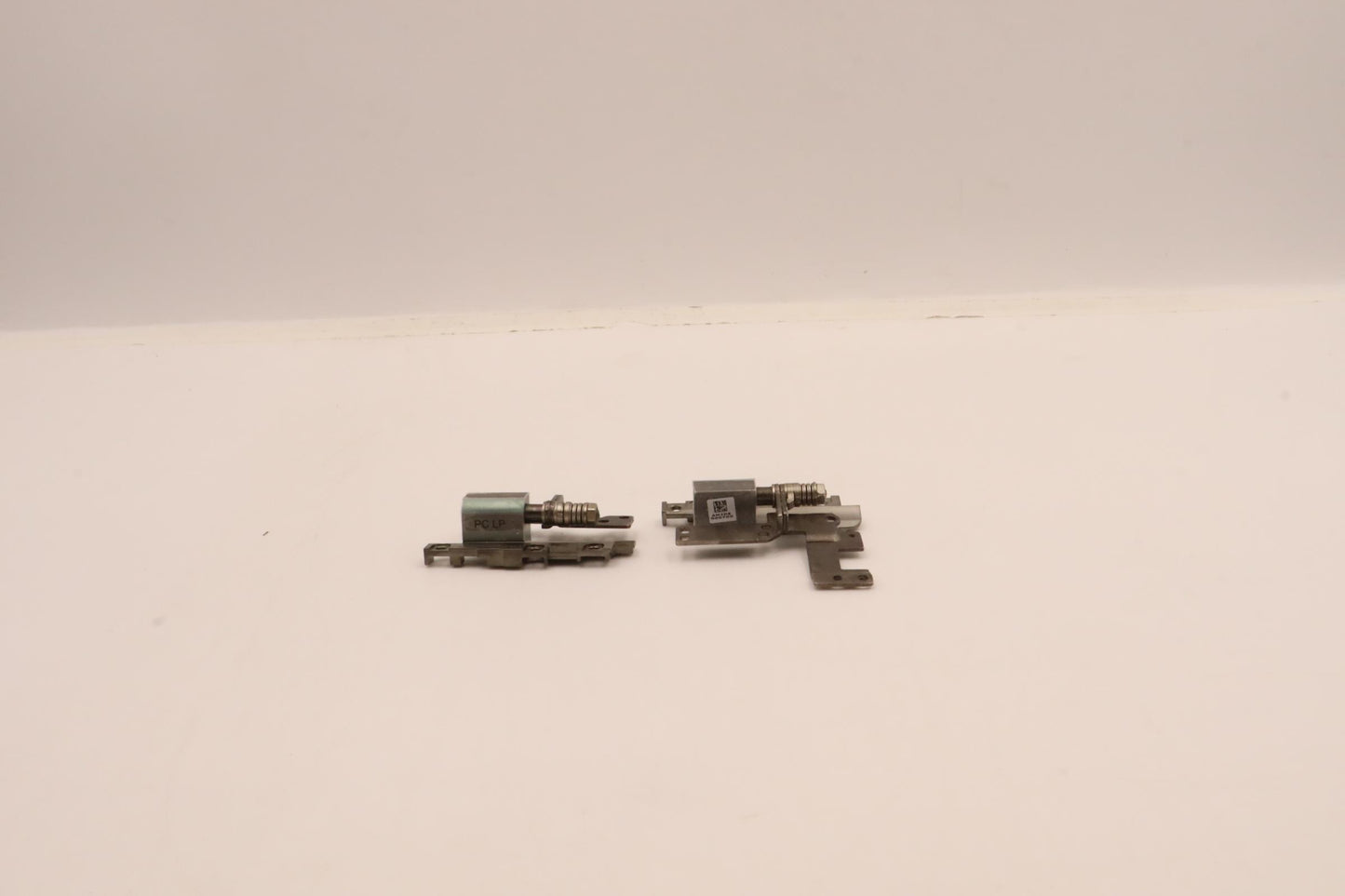 Lenovo Hinge Kit for QHD/LP - 5H50W13801