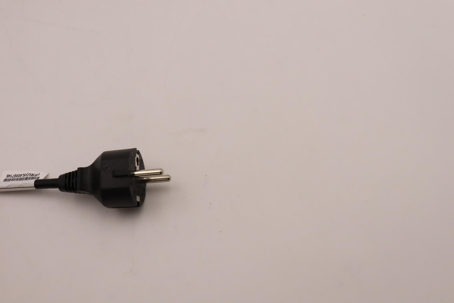 Lenovo Linecord Fru, Eu/Kr,1.8M,3P,No - 5L60X67146