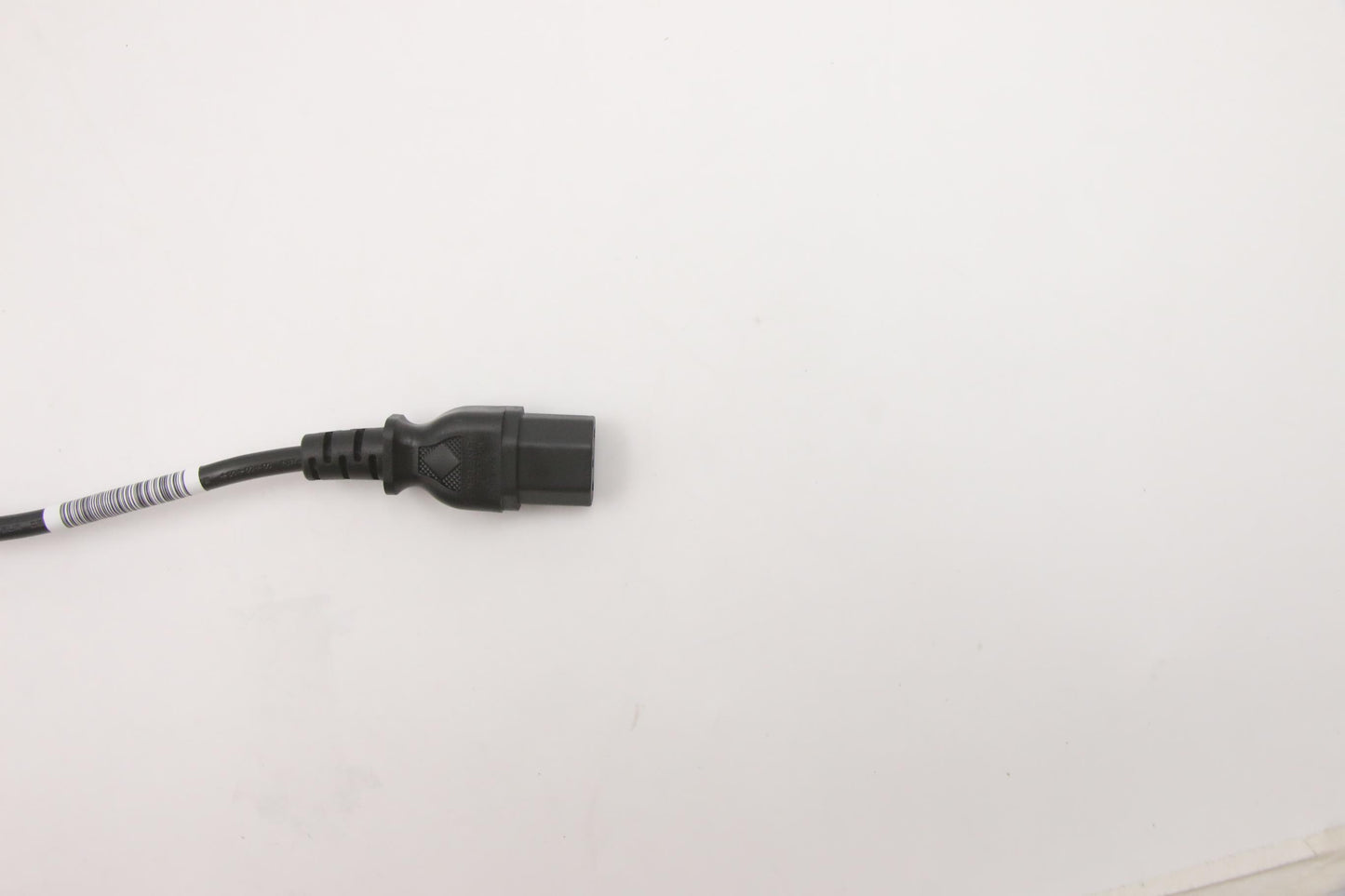 Lenovo Linecord 3P,Uk,1.8M,Anti-Tr,No - 5L61B63581