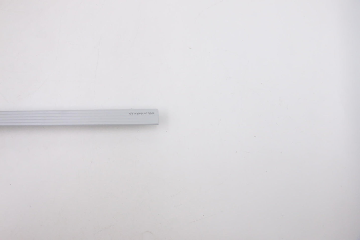 Lenovo Front Bezel White Jbl - 5M10U49689
