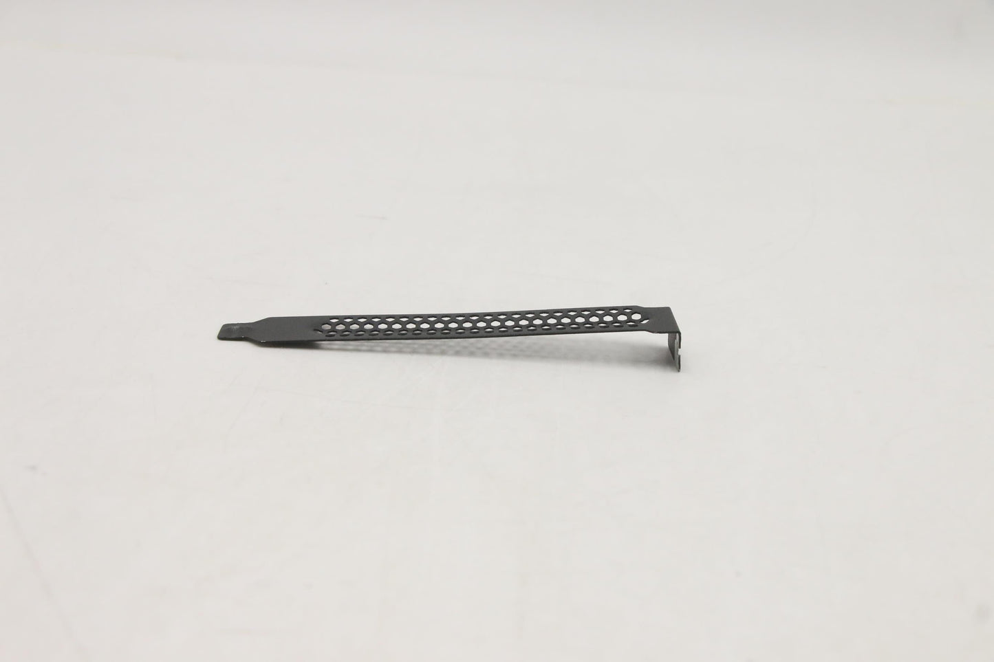 Lenovo Mech_Asm Pci Slot Cover Assyt7 - 5M10U50297