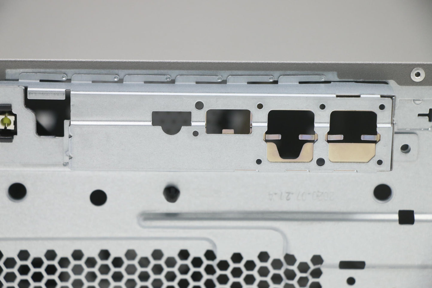 Lenovo Mech_Asm 336Gtd Chassis W/O Be - 5M10U50394