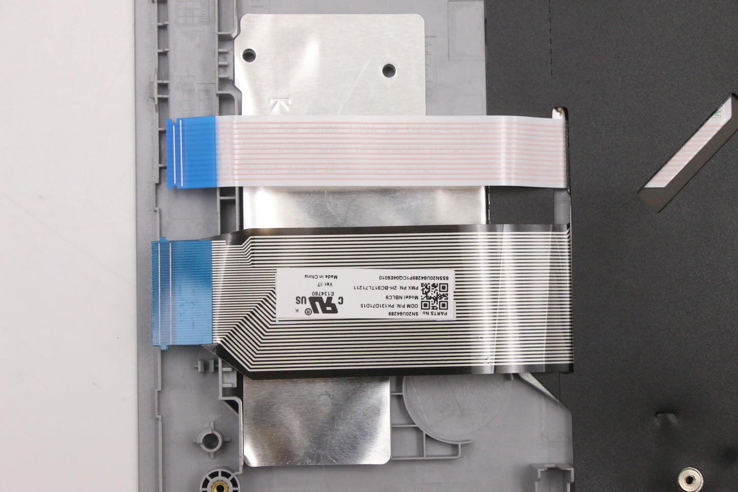Lenovo Fe5A0 Log Up Assy Bl Kb Sl Uk - 5M10V16975