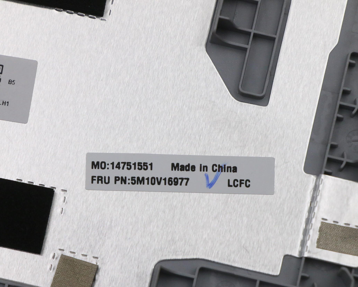 Lenovo Fe5A0 Log Up Assy Bl Kb Sl Uk - 5M10V16977