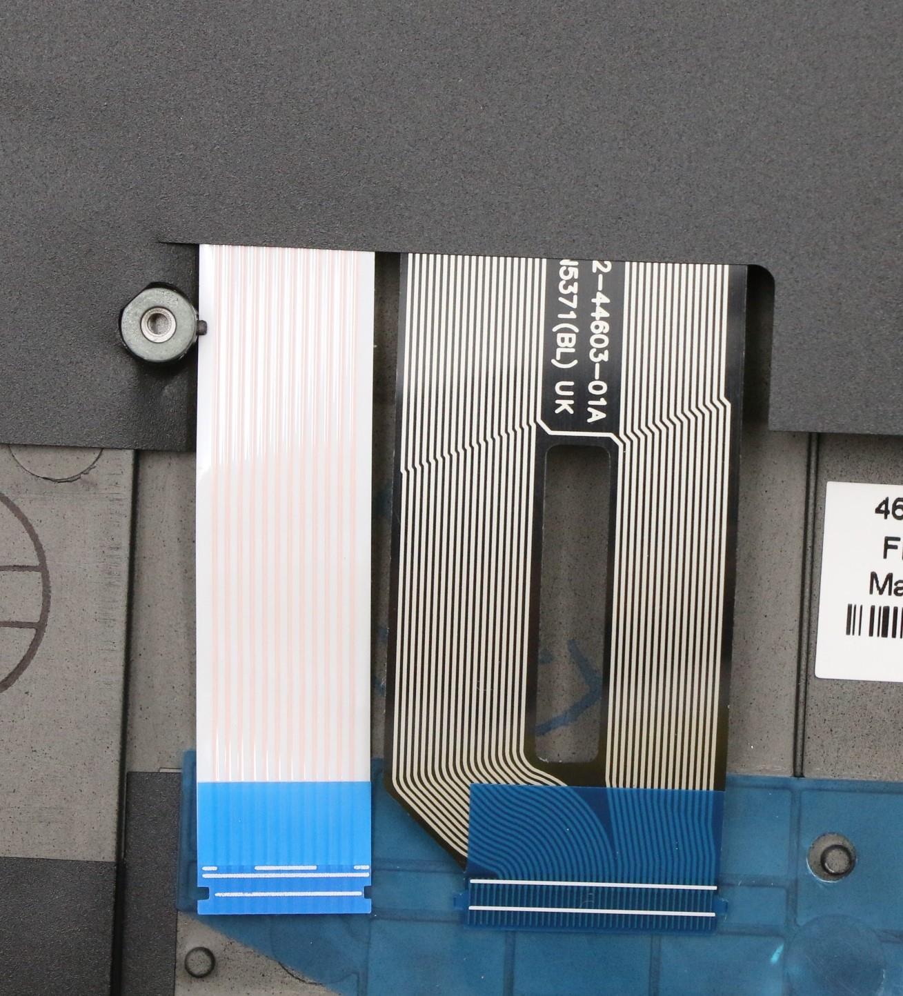 Lenovo Assembly Ucase W Kb La Spa Ltn - 5M10W78921